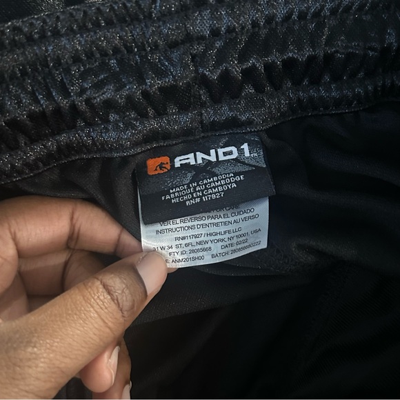 AND1 Men’s Basketball Shorts Athletic Gym Fitness Workout Long Knee Length NEW - Picture 5 of 12